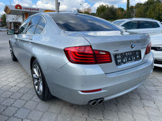 BMW 5 Series foto 4