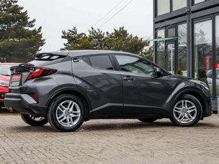 Toyota C-HR foto 2