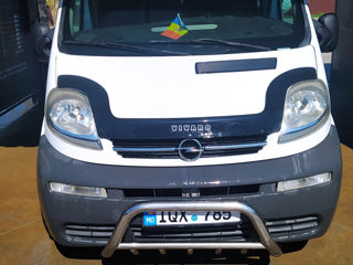 Opel Vivaro foto 2