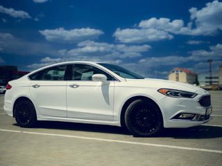 Ford Fusion foto 8