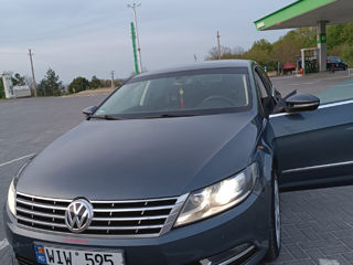 Volkswagen Passat CC foto 2