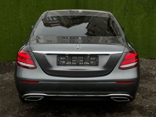 Mercedes E-Class foto 5