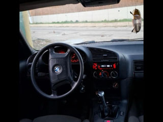 BMW 3 Series foto 6