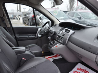 Renault Grand Scenic foto 12