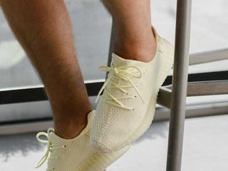 Adidas Yeezy Boost 350 V2 "Butter" Women's foto 5