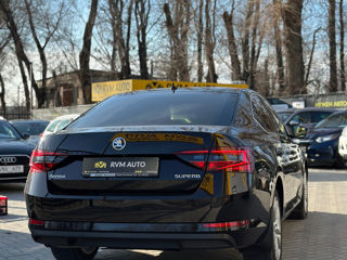 Skoda Superb foto 6