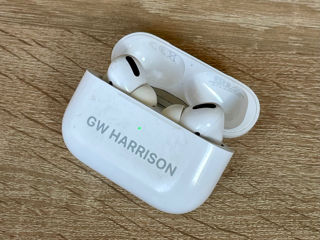 Apple AirPods PRO (2nd generation) MagSafe