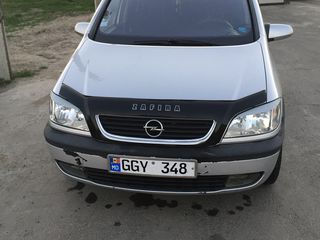 Opel Zafira foto 3