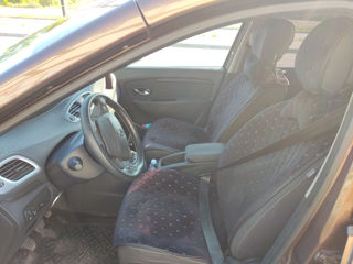 Renault Grand Scenic foto 8