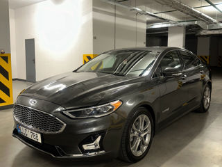 Ford Fusion foto 1