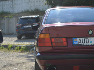 BMW 5 Series foto 1