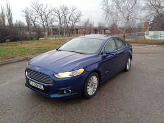 Ford Fusion foto 2