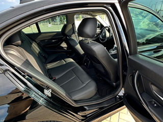 BMW 3 Series foto 7