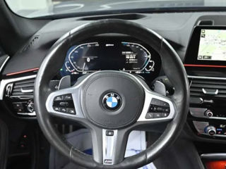 BMW 5 Series foto 10