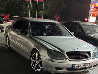 Mercedes S-Class foto 1