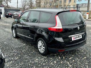 Renault Grand Scenic foto 2