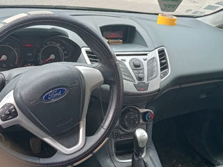 Ford Fiesta 5D foto 4