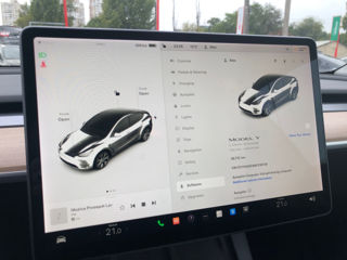 Tesla Model Y foto 11