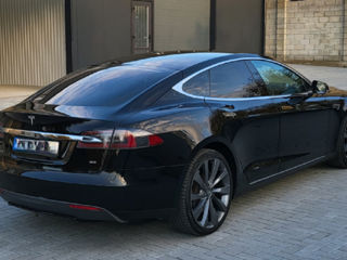 Tesla Model S foto 5