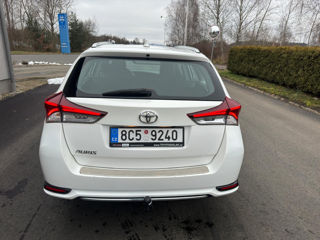 Toyota Auris foto 6