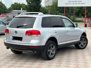 Volkswagen Touareg foto 4