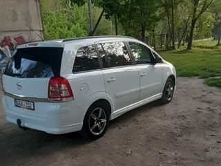 Opel Zafira foto 7