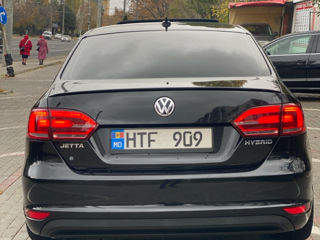 Volkswagen Jetta foto 2