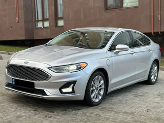 Ford Fusion foto 2