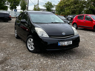 Toyota Prius foto 1