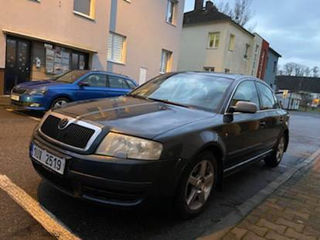 Skoda Superb foto 2