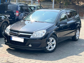 Opel Astra foto 2