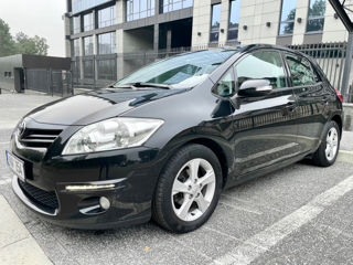 Toyota Auris foto 2