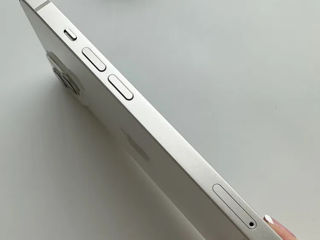 iPhone 13 White foto 4
