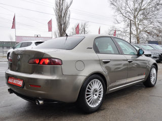 Alfa Romeo 159 foto 3
