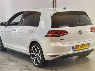 Volkswagen Golf foto 2