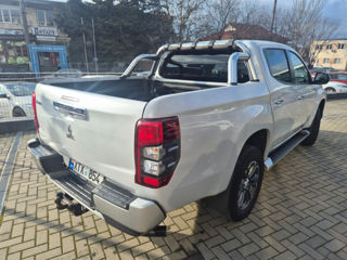 Mitsubishi L200 foto 2