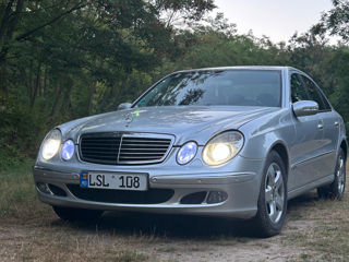 Mercedes E-Class foto 7