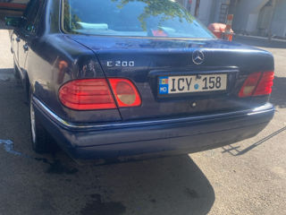 Mercedes E-Class foto 6