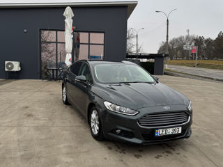 Ford Mondeo foto 8