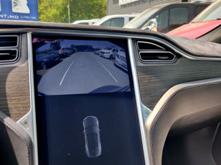 Tesla Model S foto 11