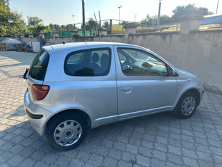 Toyota Yaris foto 3