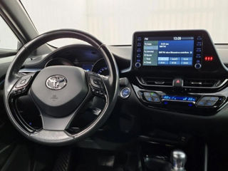 Toyota C-HR foto 10