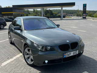 BMW 5 Series foto 1