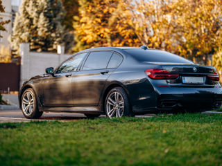 BMW 7 Series foto 3