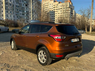 Ford Kuga foto 4