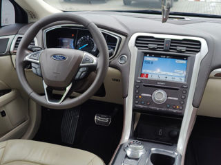 Ford Fusion foto 12