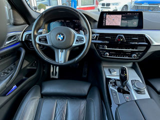 BMW 5 Series foto 8