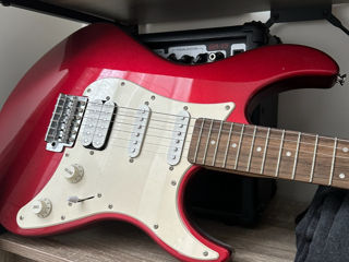 Электронная гитара Yamaha eg112c с комбиком