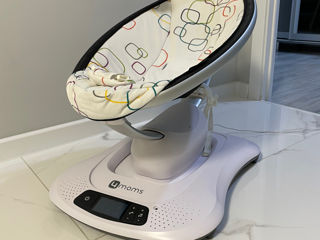 Детское кресло- качалка 4moms Mamaroo 4.0 Plush Multicolor