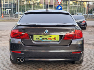 BMW 5 Series foto 5